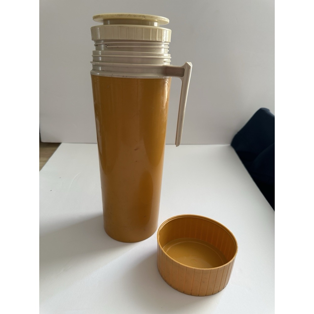 Vintage King Seeley Thermos Harvest Gold Hot Cold Vacuum Thermos Quart 7402